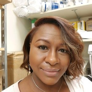 Meet your Posher, Briana